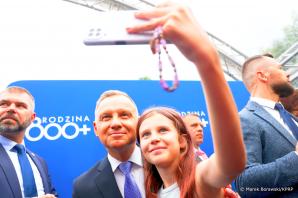 [VIDEO] Prezydent: Rodzina największym oparciem dla rozwoju Polski