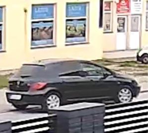[VIDEO] RUTKOWSKI W AKCJI: Porzucony samochód sprawców kradzieży 600 tysięcy złotych znaleziony!