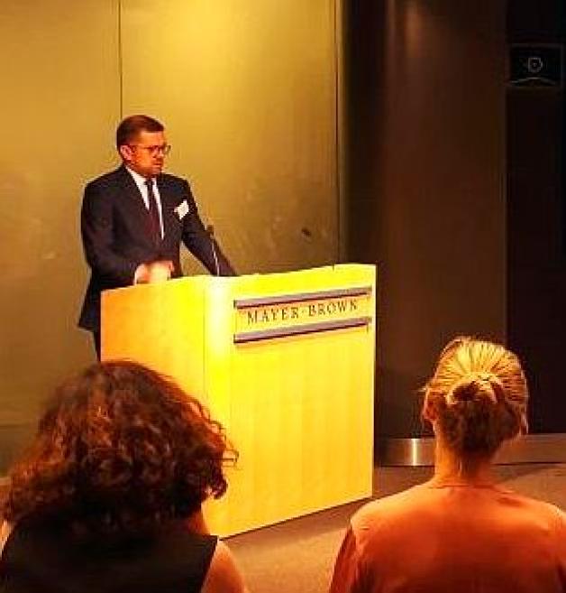 Dobry klimat inwestycyjny w Europie Środkowej. Wiceminister Paweł Chorąży w Londynie o zaletach regionu